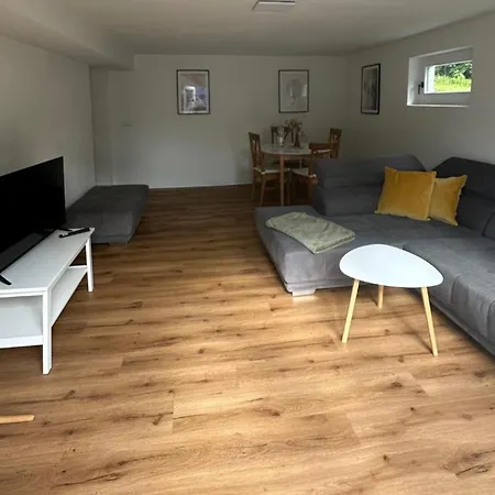 Ruhige Im Gruenen Appartement *